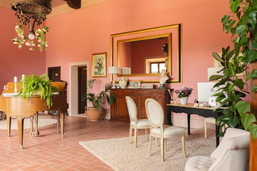 Villa Erbaia Relais De Charme บาร์เบริโน ดิ มูเจลโล ภายนอก รูปภาพ